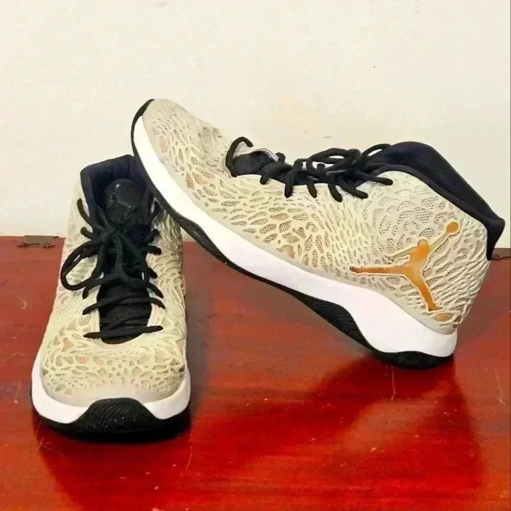 Jordan Ultra Fly Metallic Copper Coin Men’s Sneakers